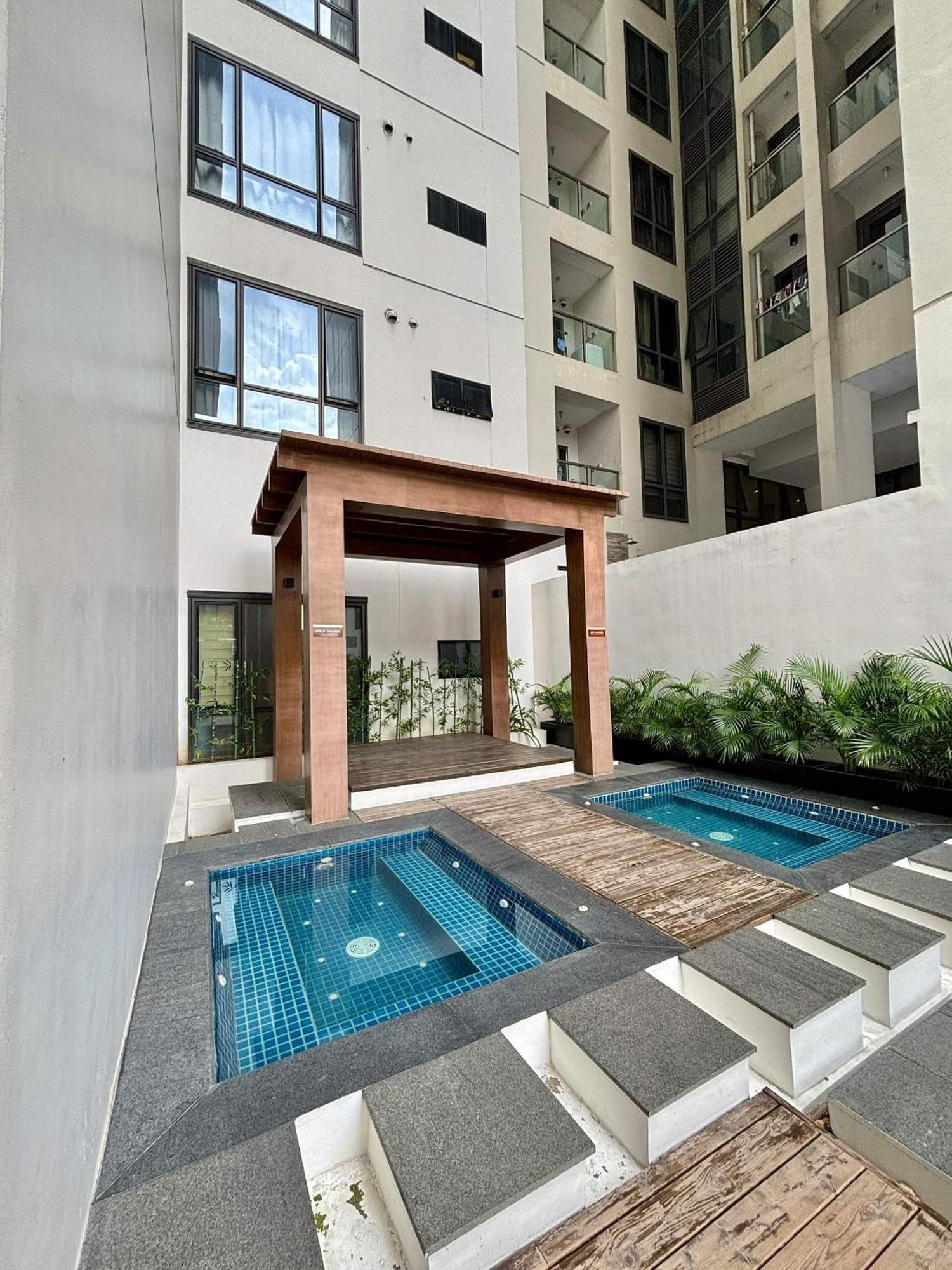Greenbelt Hamilton Tower 1 马卡蒂 外观 照片